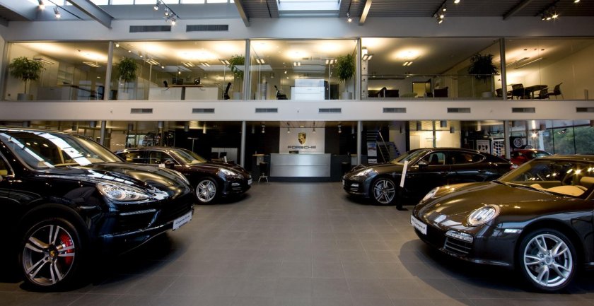 Дилерский центр порше
