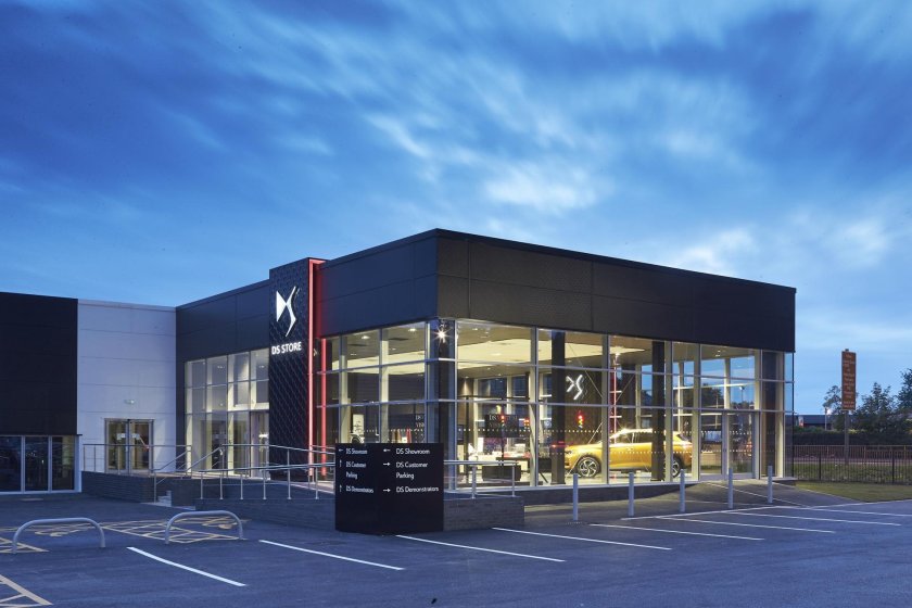 Автосалон фасад