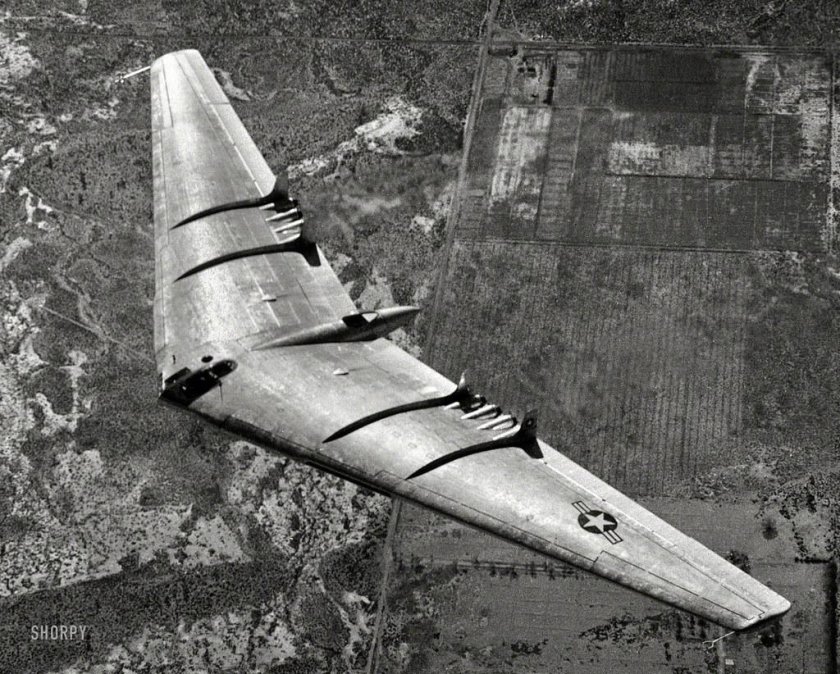 Бомбардировщик Нортроп YB-49