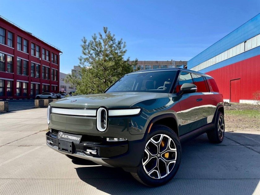 Ривиан автомобиль