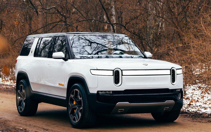 Rivian r1s 2022