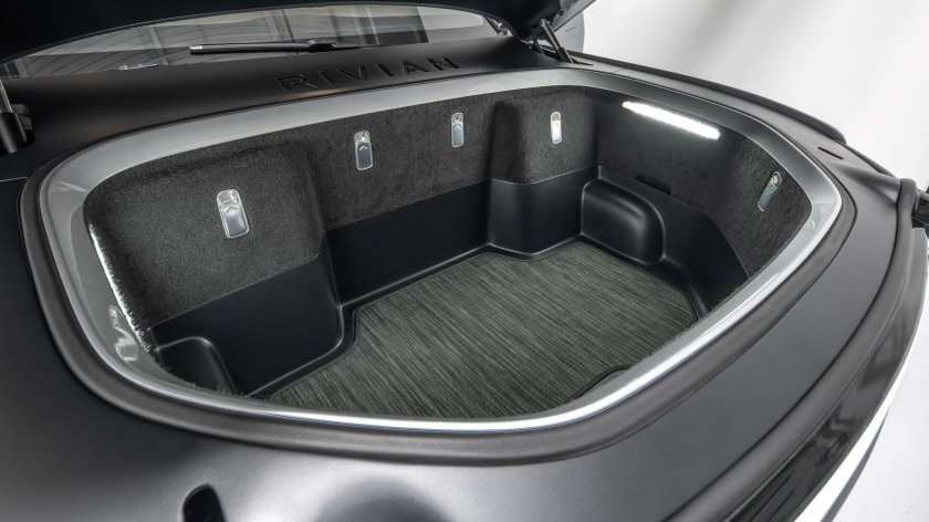 Rivian r1t багажник