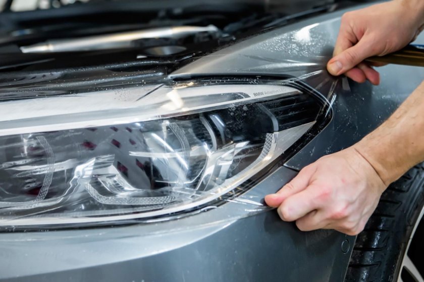 Антигравийная защита фар