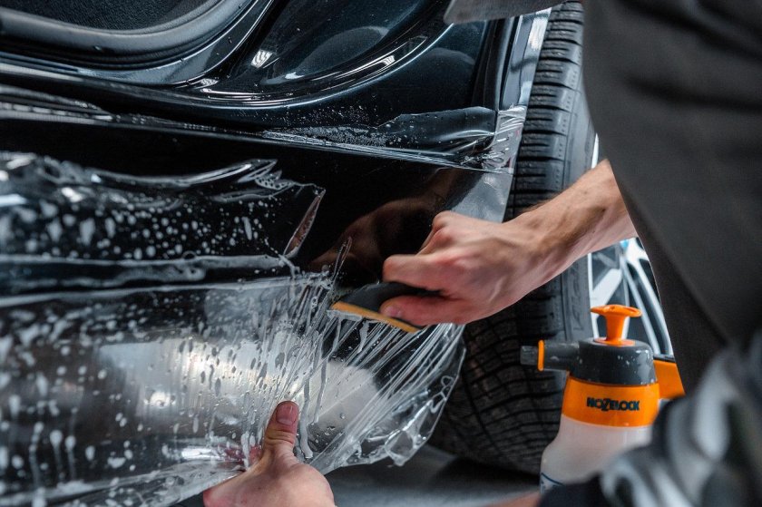 Защита авто антигравийной пленкой