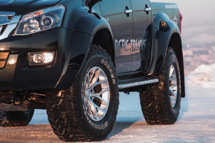 Isuzu d-Max Arctic Trucks at35