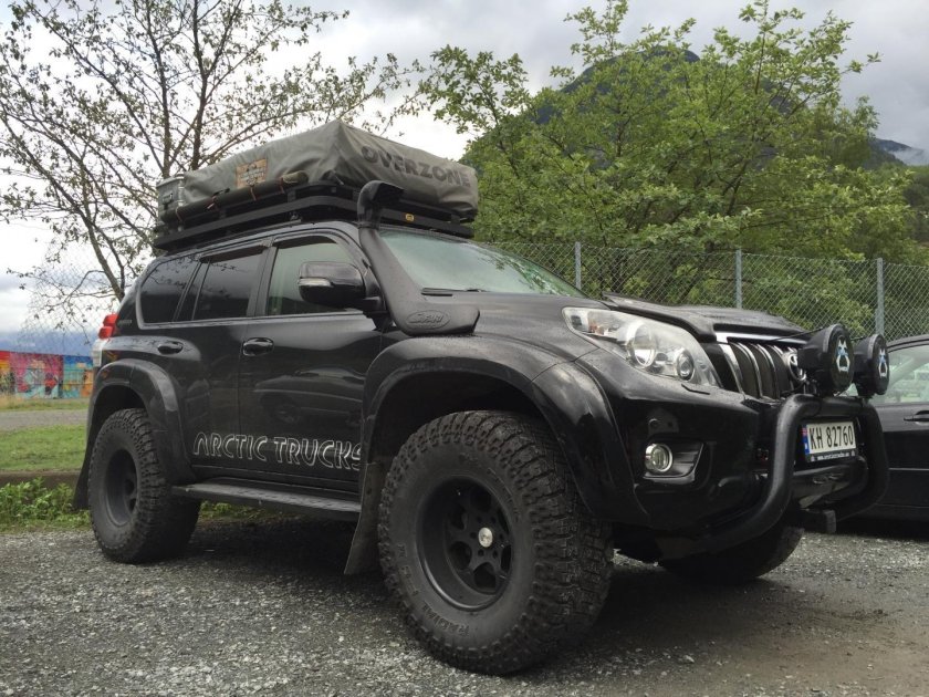 Toyota Land Cruiser 150 Arctic Trucks
