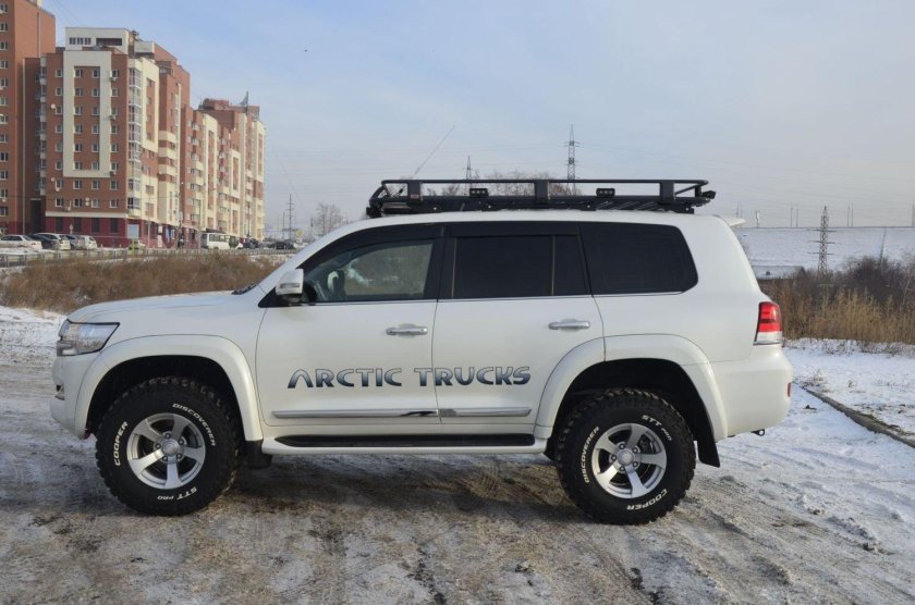 Toyota Land Cruiser 200 Arctic