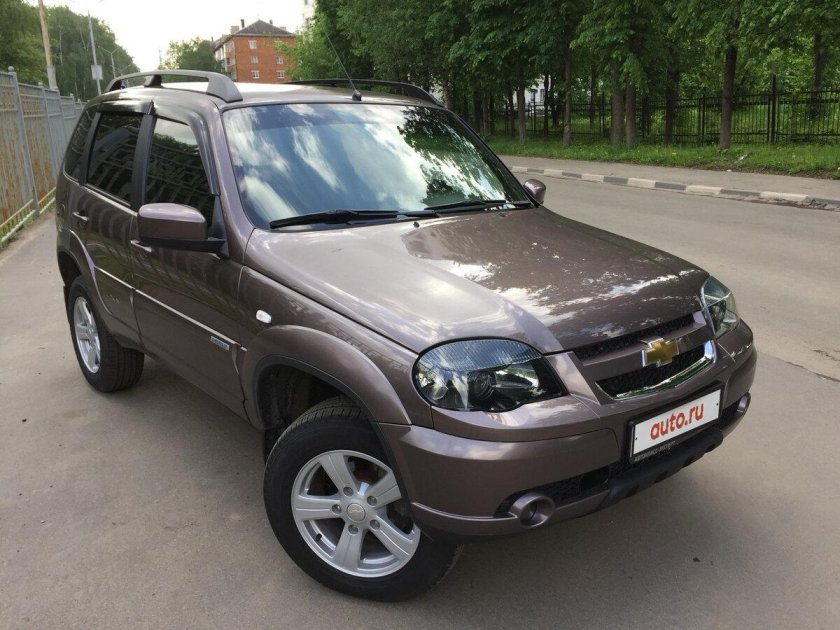 Шевроле Нива бронза металлик 151