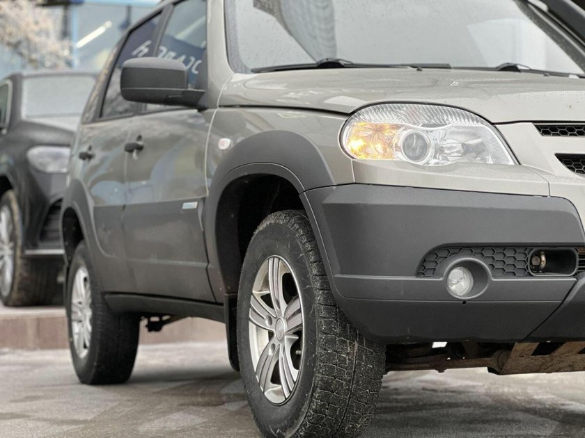 Chevrolet niva 2013
