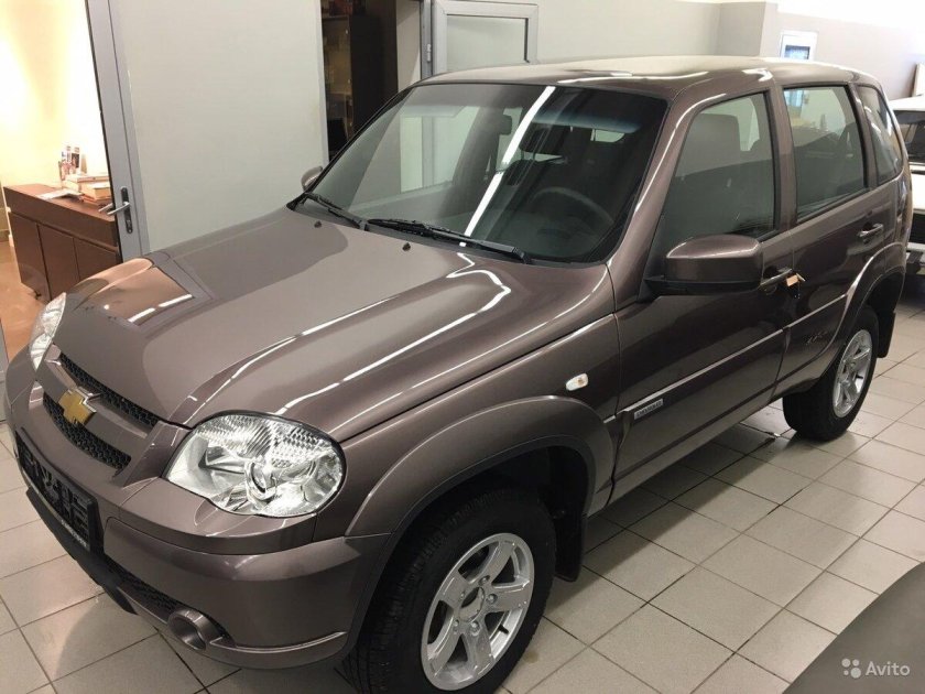 Шевроле Нива бронза металлик 151