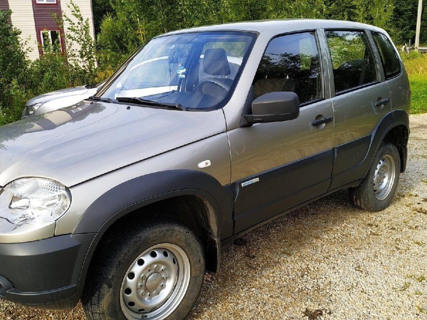 Chevrolet Niva Аустер