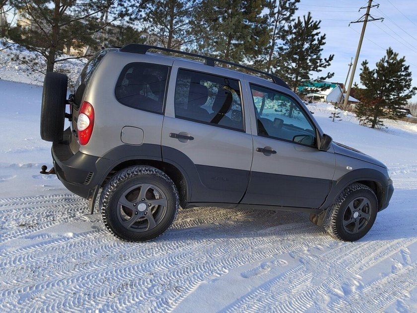 Шевроле нива 2012