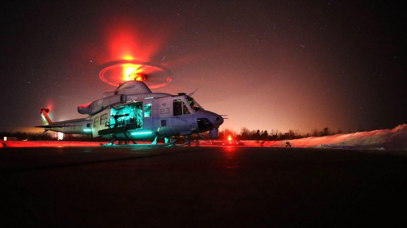 Вертолет uh-1y