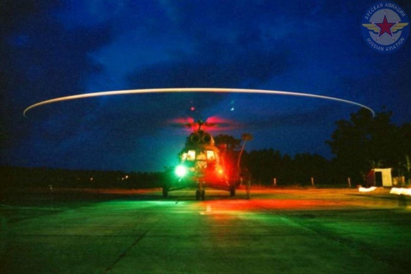 Вертолёт ми-8 ночью