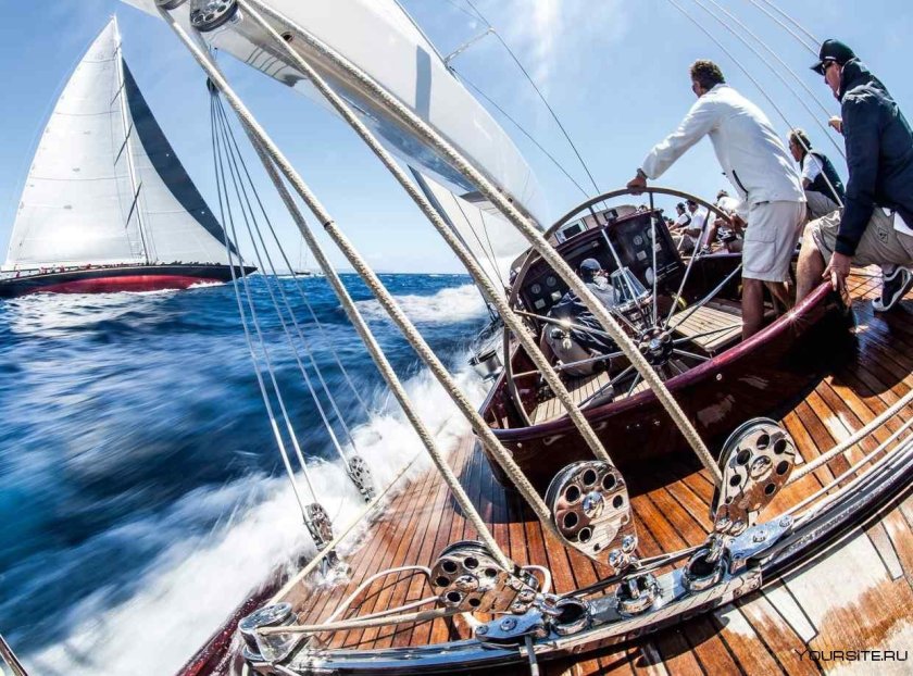 Штурвал яхты