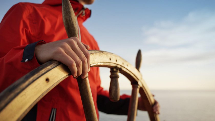 Человек у штурвала