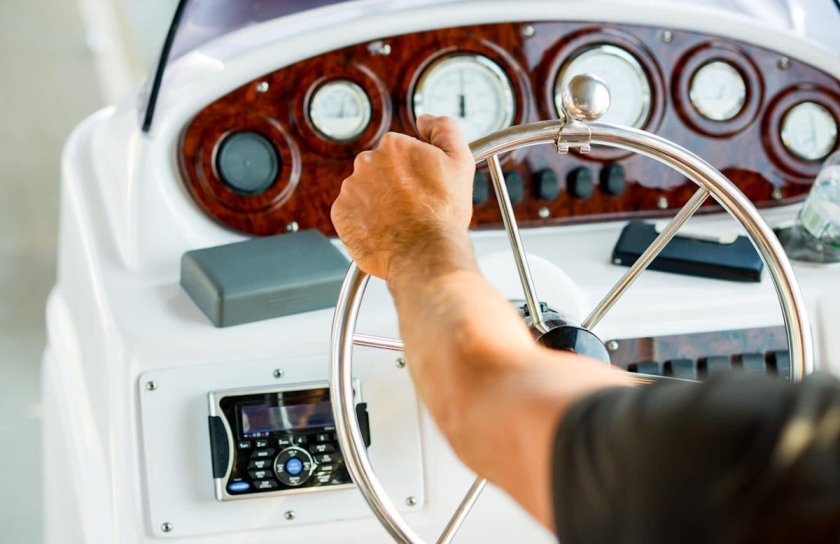 Штурвал яхты