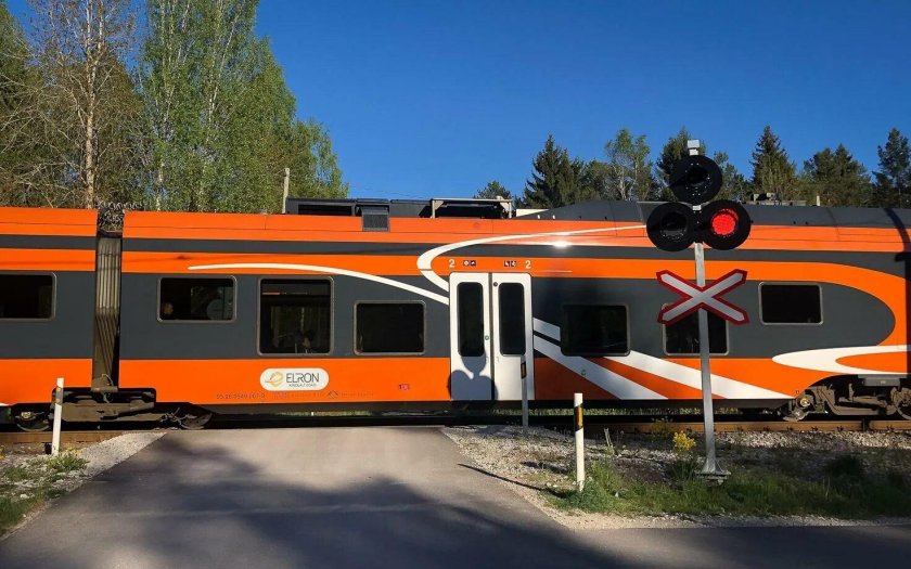 Elron поезд