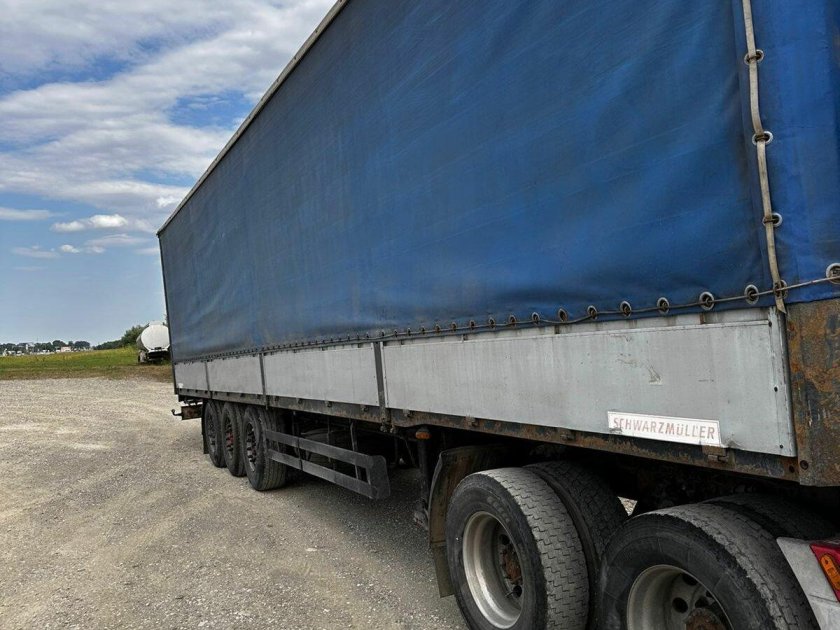 Полуприцеп бортовой тентованный