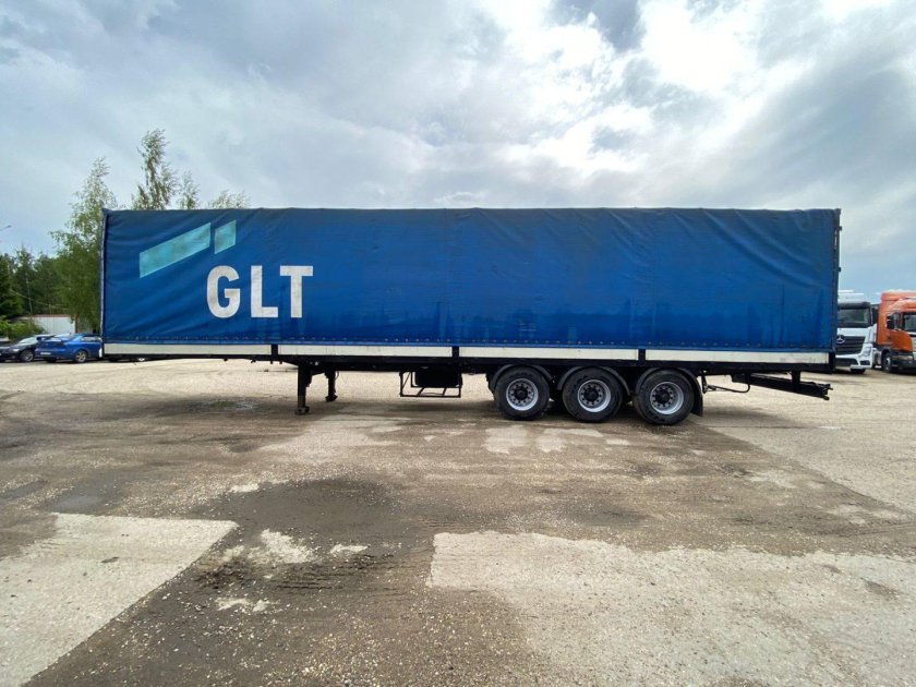 Полуприцеп с бортовой платформой Schwarzmuller 2002 г.в