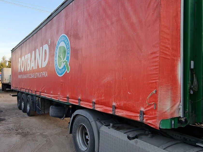 Полуприцеп тентованный