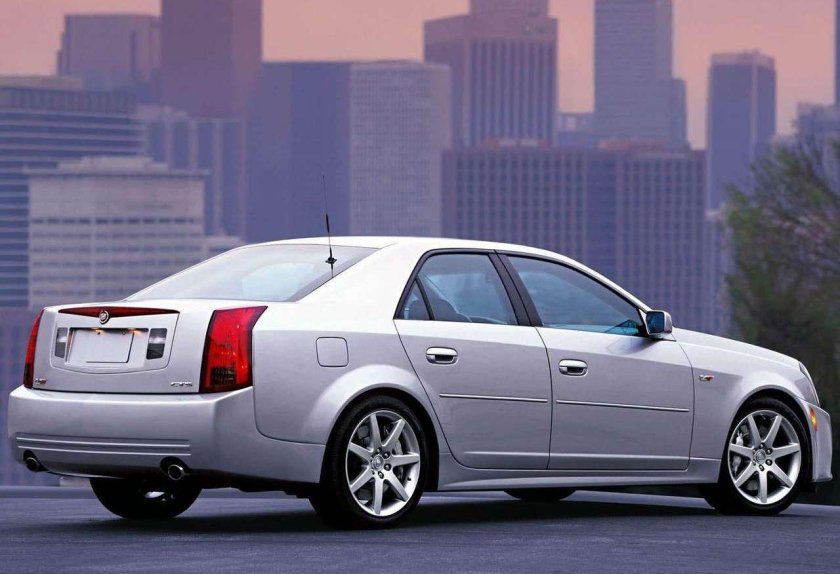 Cadillac CTS V 2004