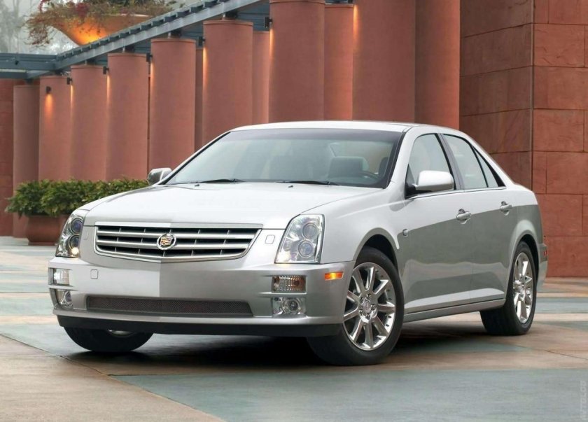 Кадиллак STS 2005