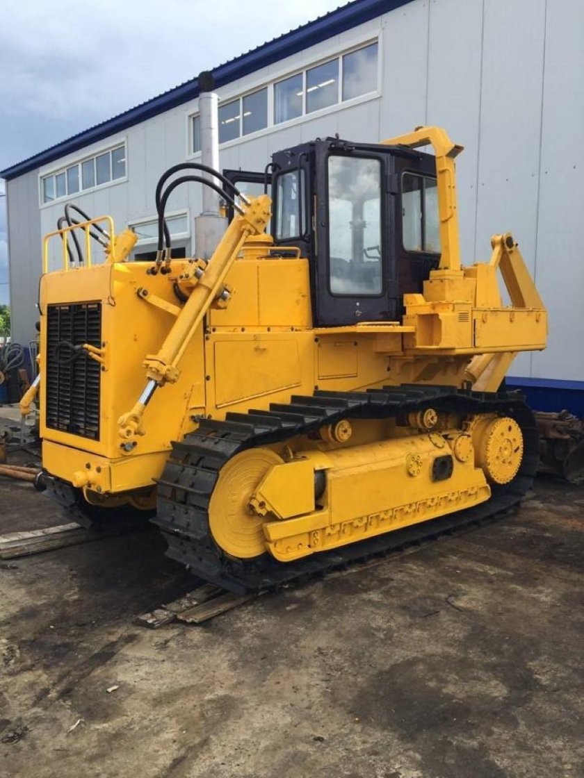 Бульдозер ЧЕТРА Т-15.01 ЯБР-1