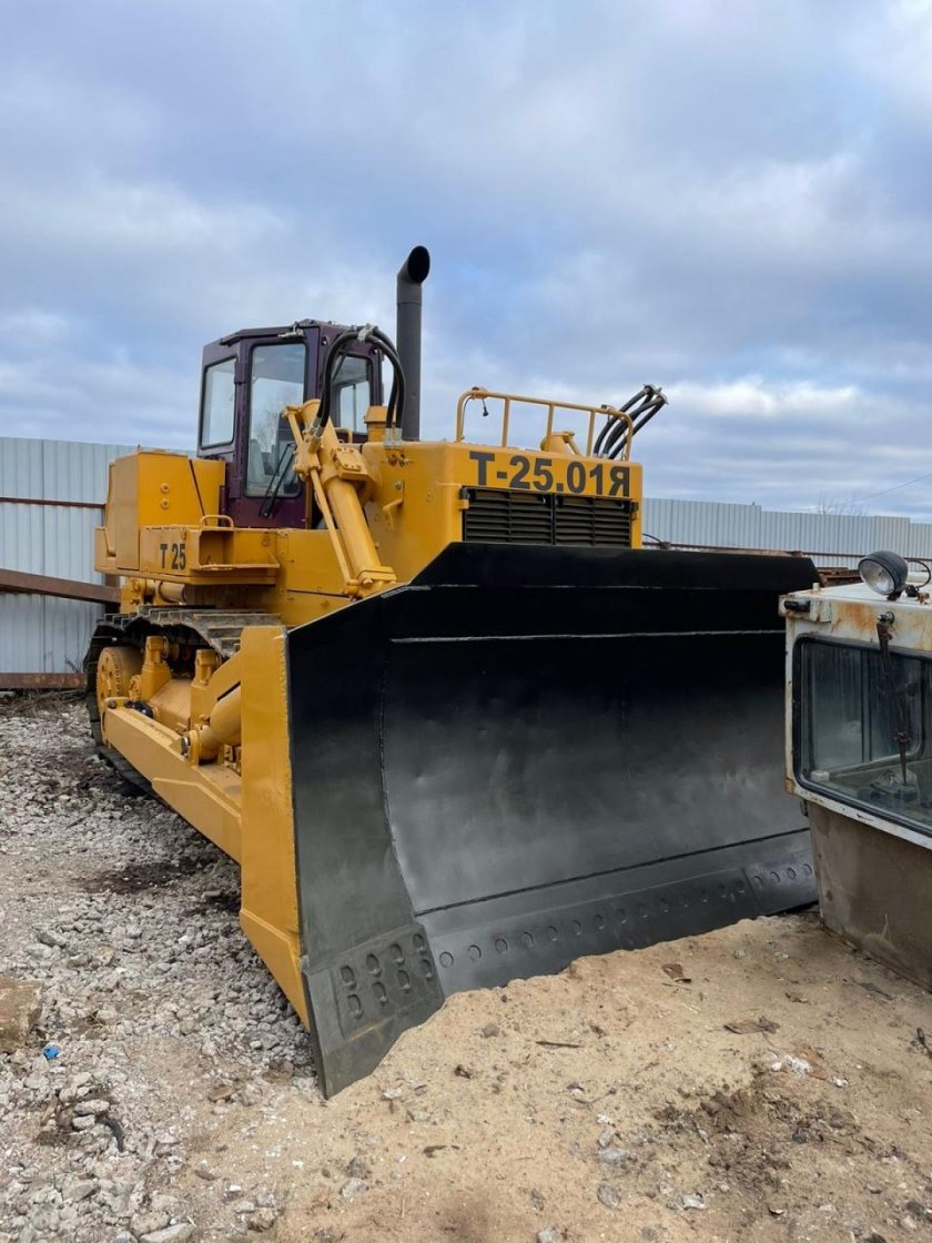 Бульдозер т-25