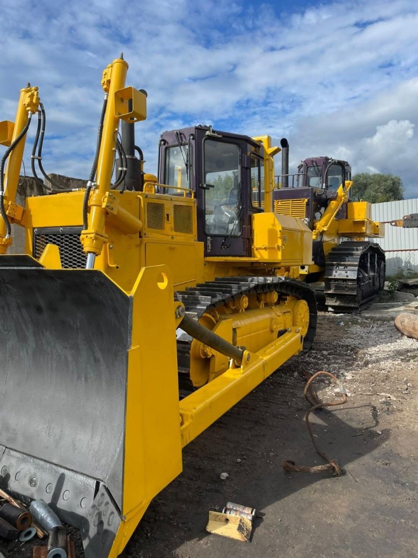 Бульдозер Dressta