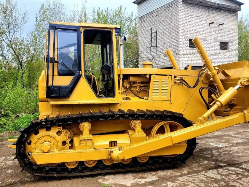 Бульдозер ЧТЗ Б-10