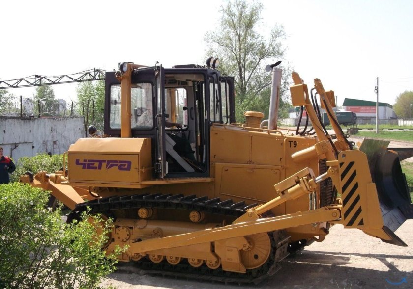 ЧЕТРА т9