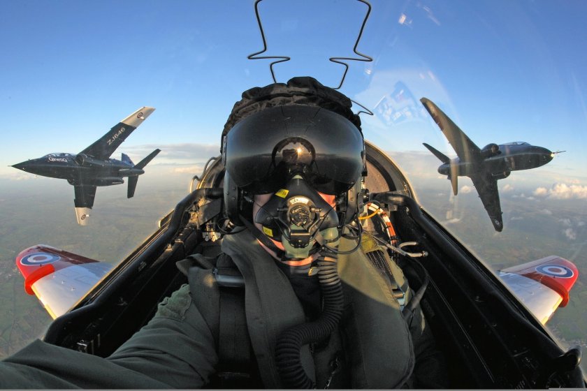 Летчик истребитель