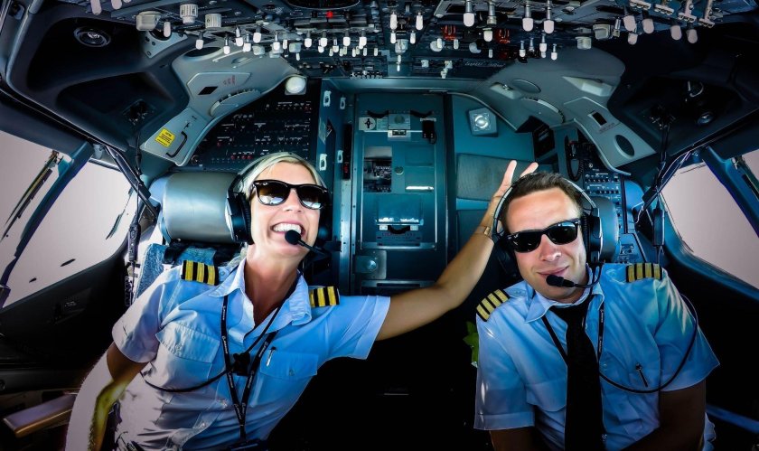 Пилот самолета