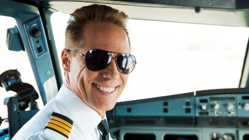 Пилот гражданской авиации