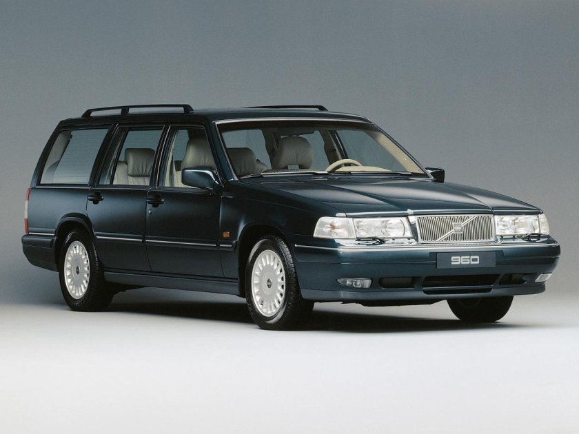 Volvo 960 Wagon