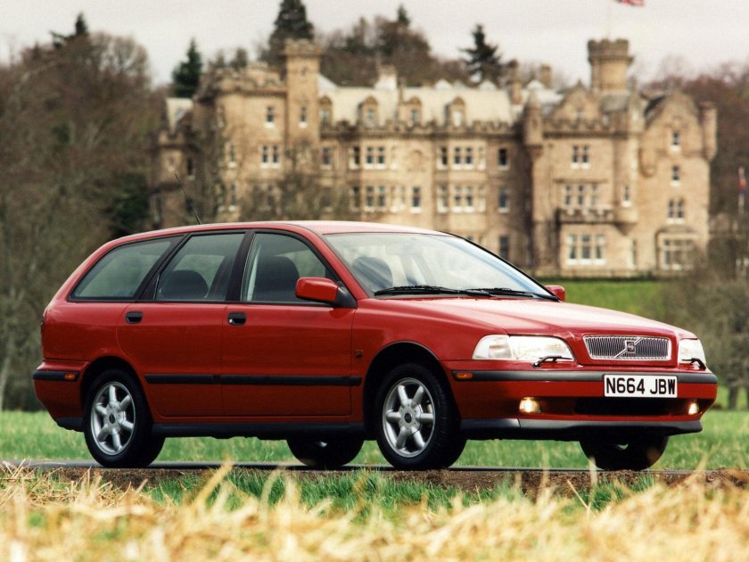 Volvo v40 1 поколение