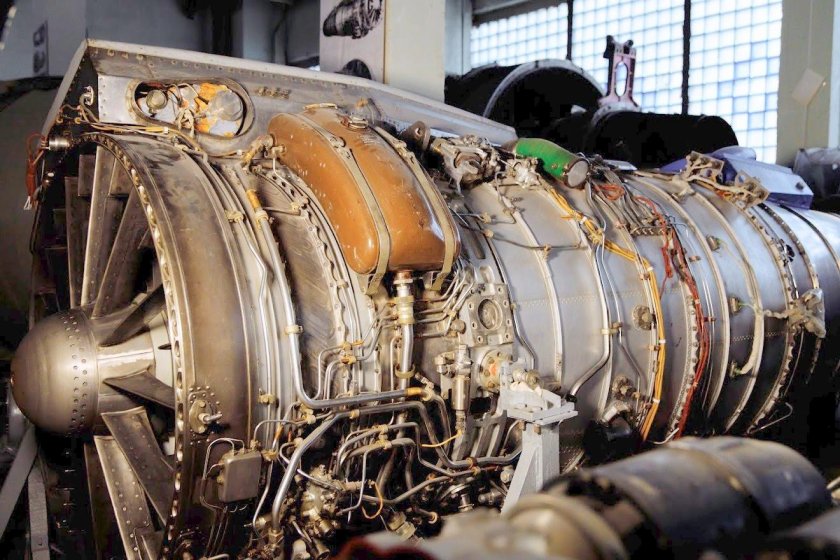 Газотурбинный двигатель т-80