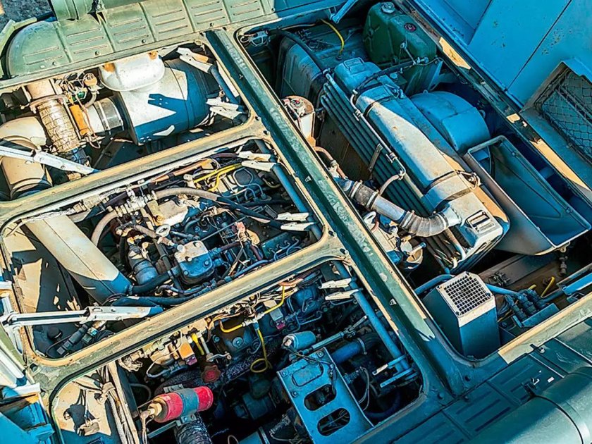 Силовой отсек БТР 80