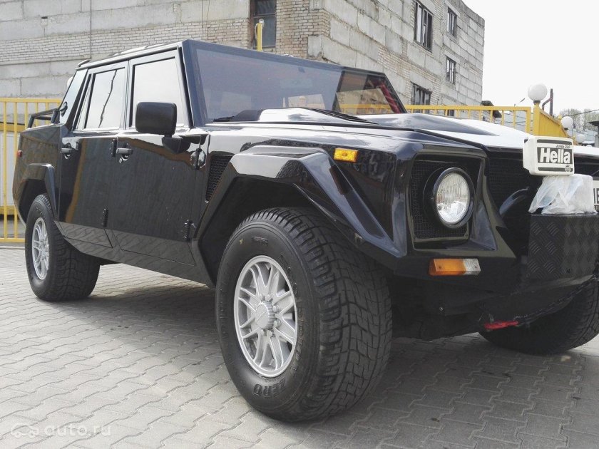 Lamborghini внедорожник lm002