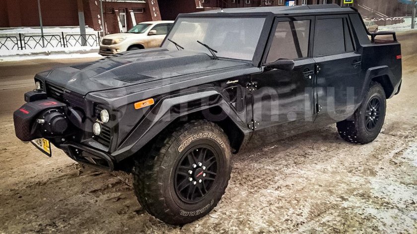 Lamborghini lm002 Саши белого