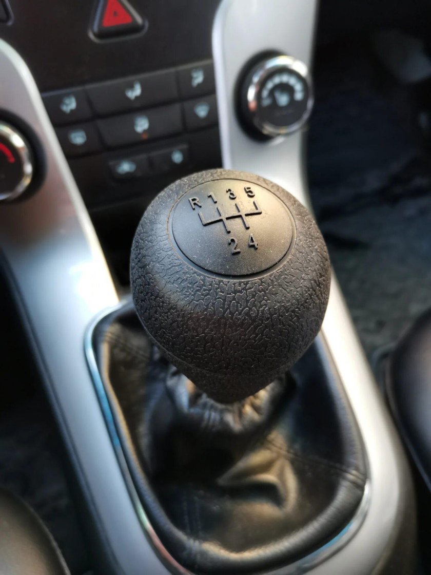 Ручка переключения передач Шевроле Круз механика