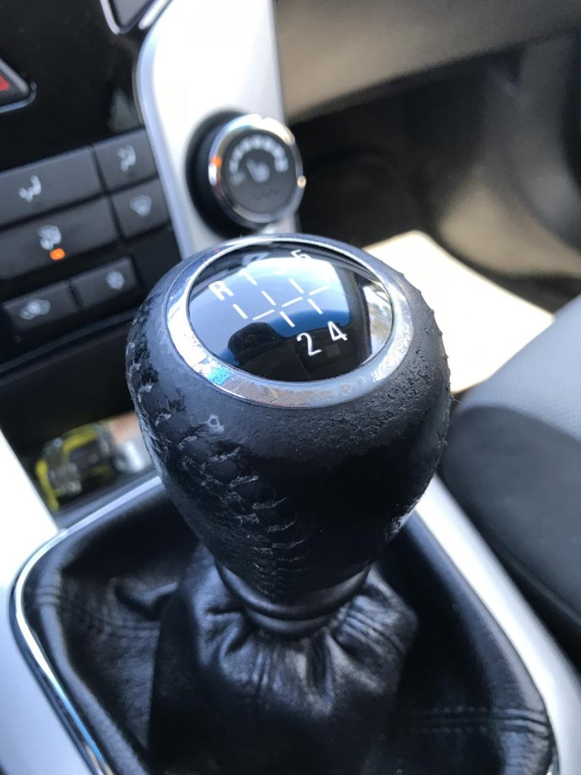 Ручка КПП на Шевроле Круз механика