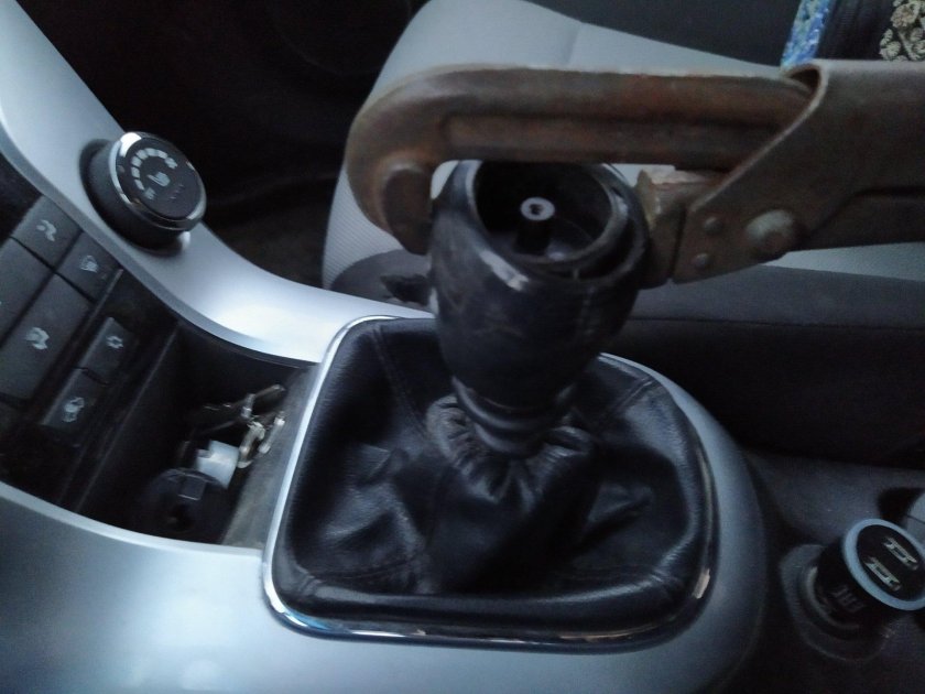 Ручка МКПП Шевроле Круз