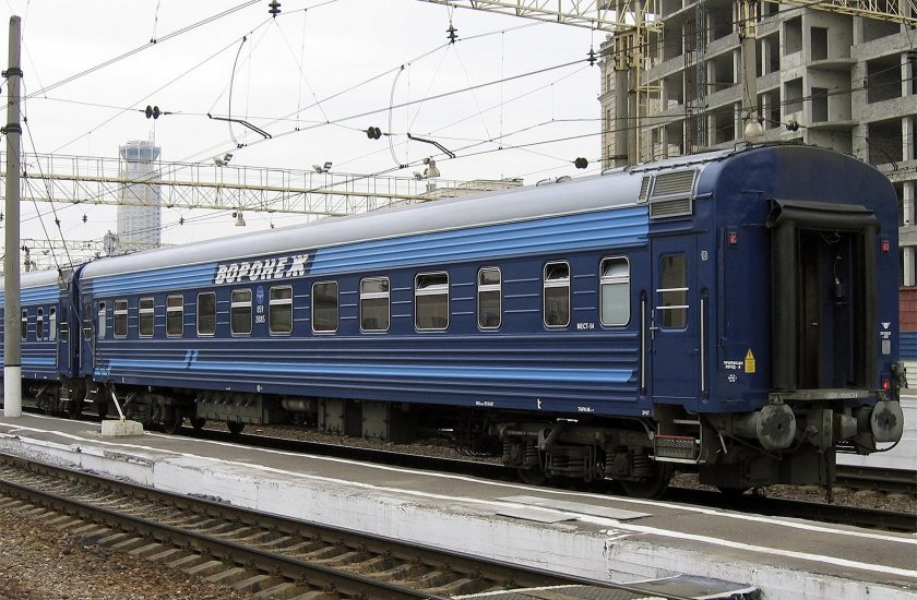 Фирменный поезд Воронеж 025я