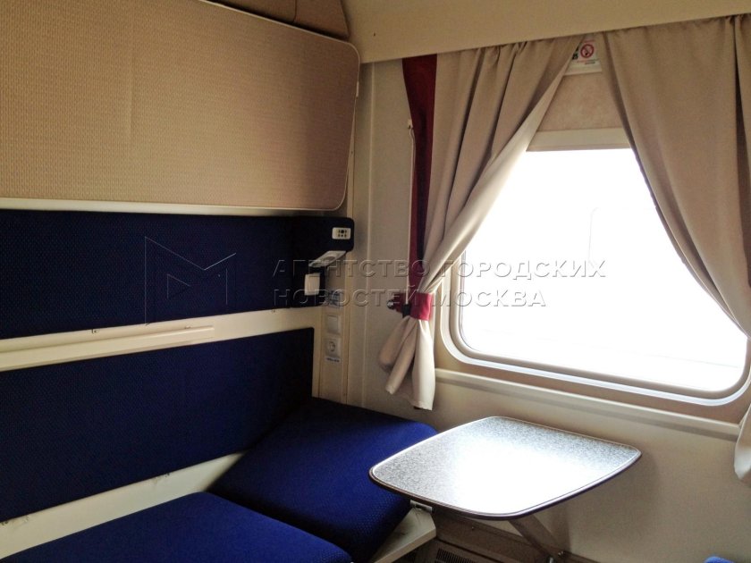 Фирменный поезд Воронеж 025я