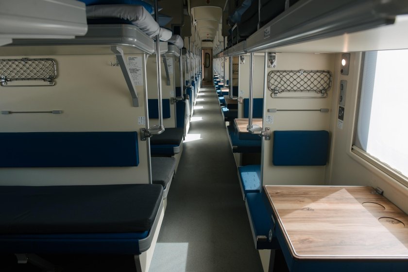 Поезд вятка плацкартный вагон