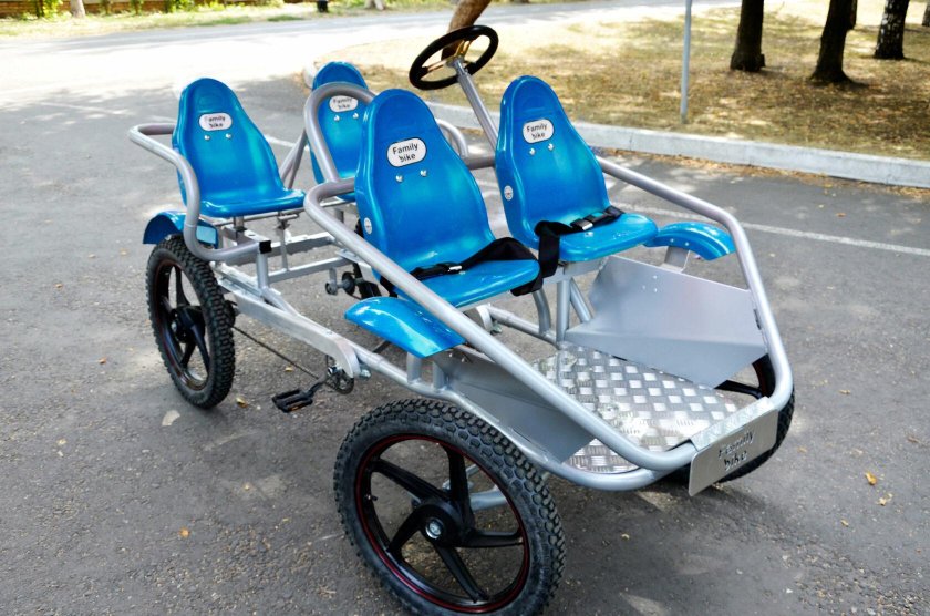 Веломобиль двухместный