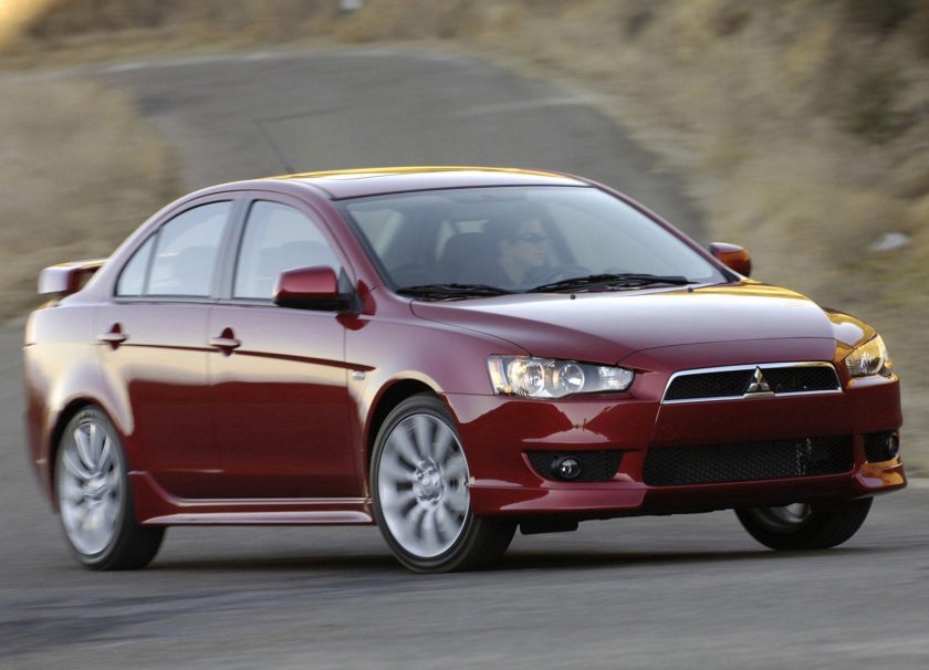 Митсубиси Лансер 10