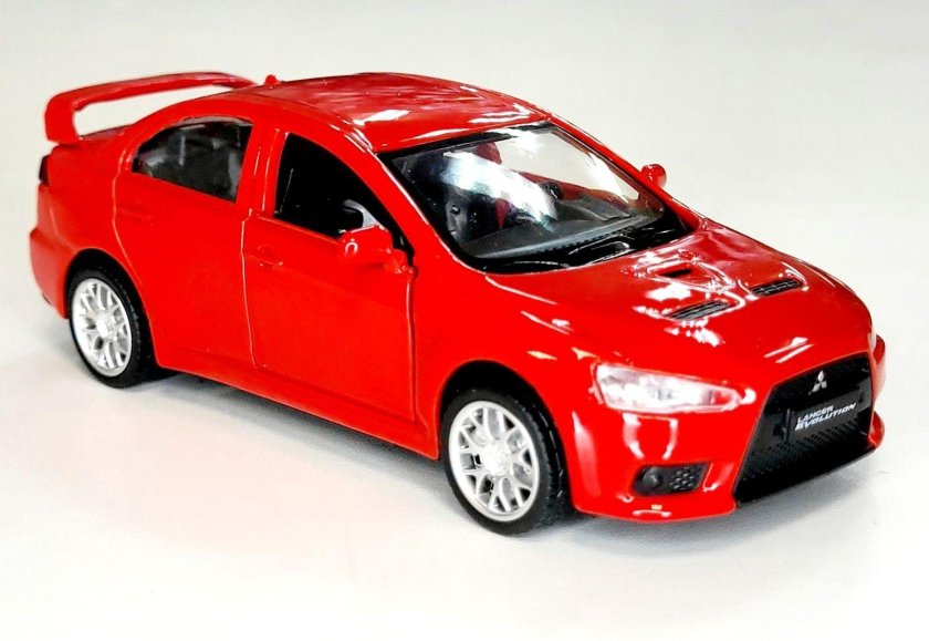 Моделька Mitsubishi Colt 5